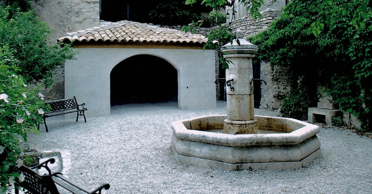 2011_Facchineri-et-fils_Fontaine-travertin-de-syrie_Construction