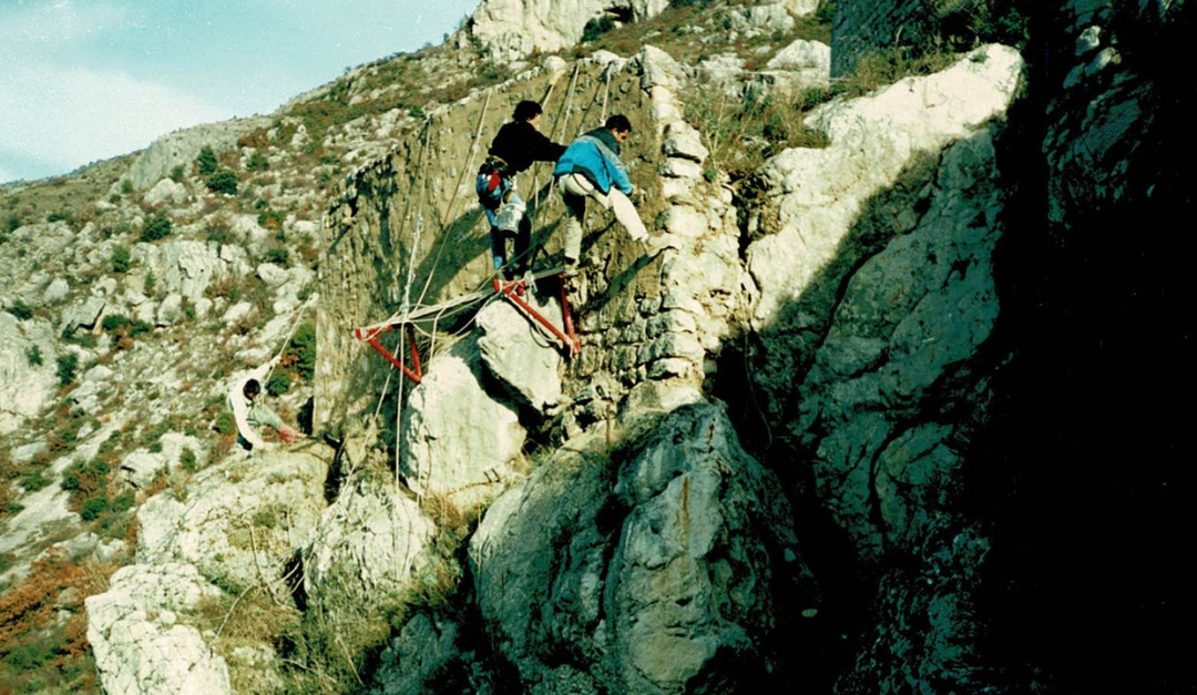 (2000) La Roche-sur-le-Buis