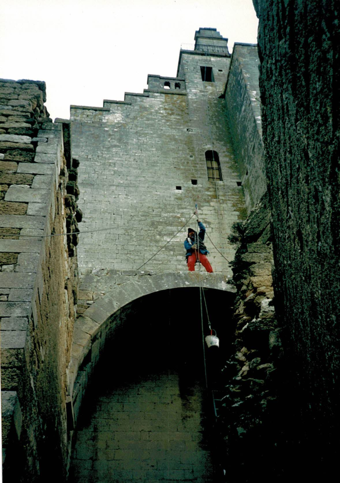 2002_Facchineri-et-fils_Chamaret_Tour_Renovation