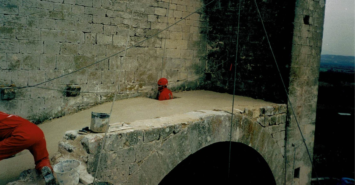 2002_Facchineri-et-fils_Chamaret_Tour_Renovation
