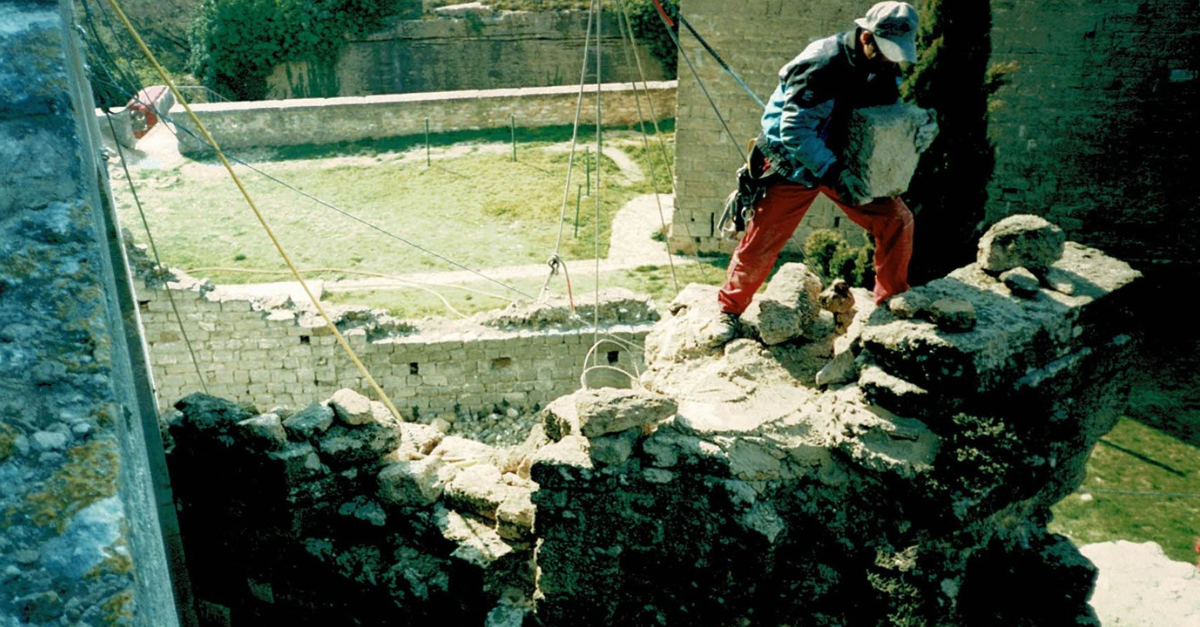 2002_Facchineri-et-fils_Chamaret_Tour_Renovation