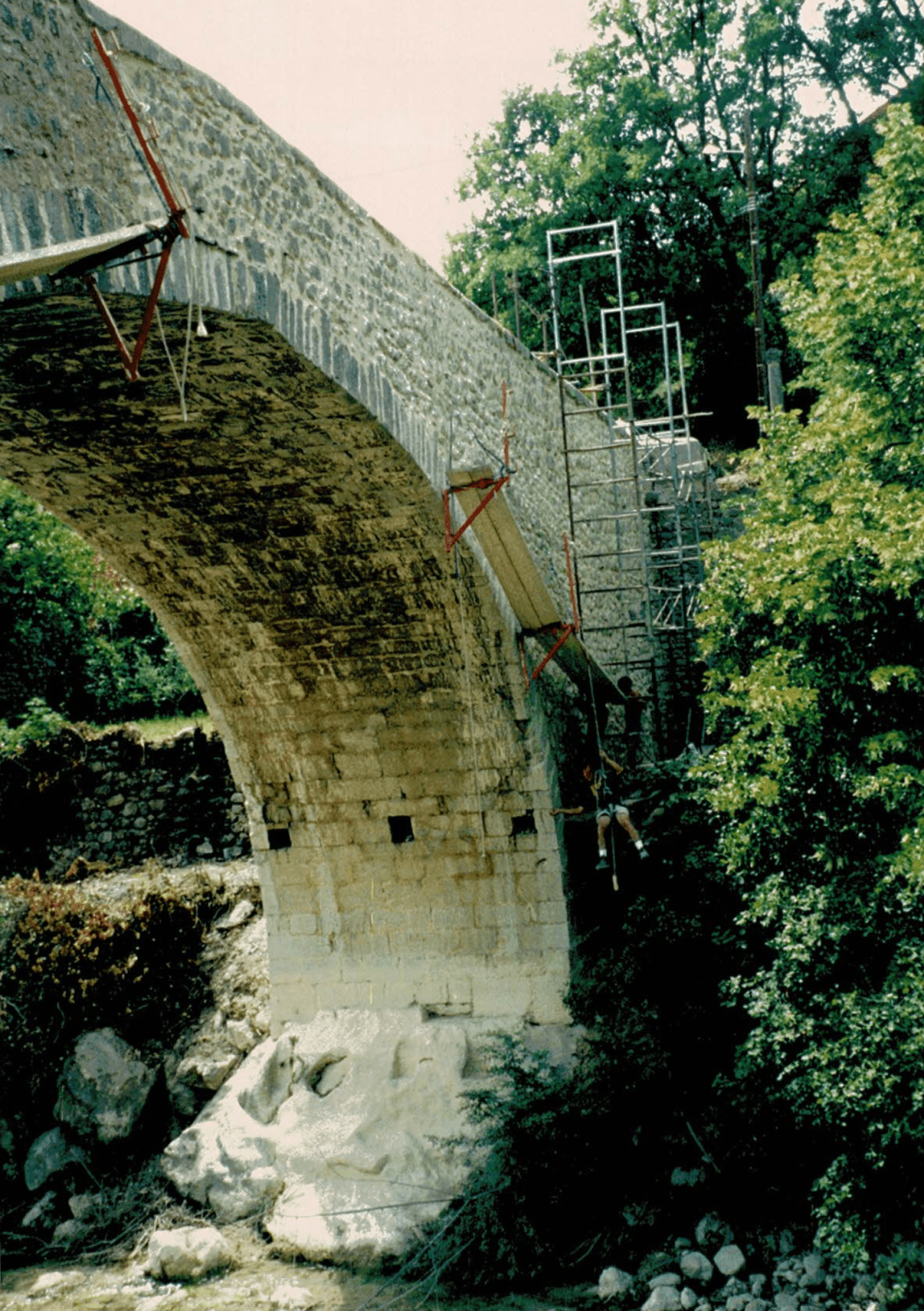 2003_Facchineri-et-fils_Buis-les-baronnies_Pont_17eme