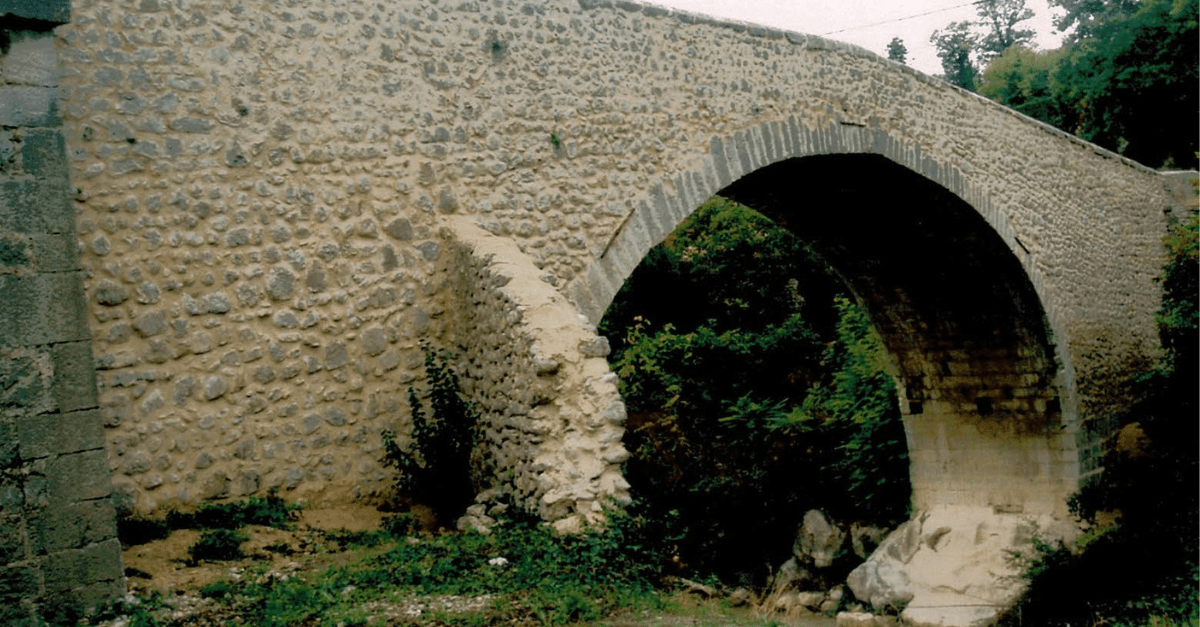 2003_Facchineri-et-fils_Buis-les-baronnies_Pont_17eme