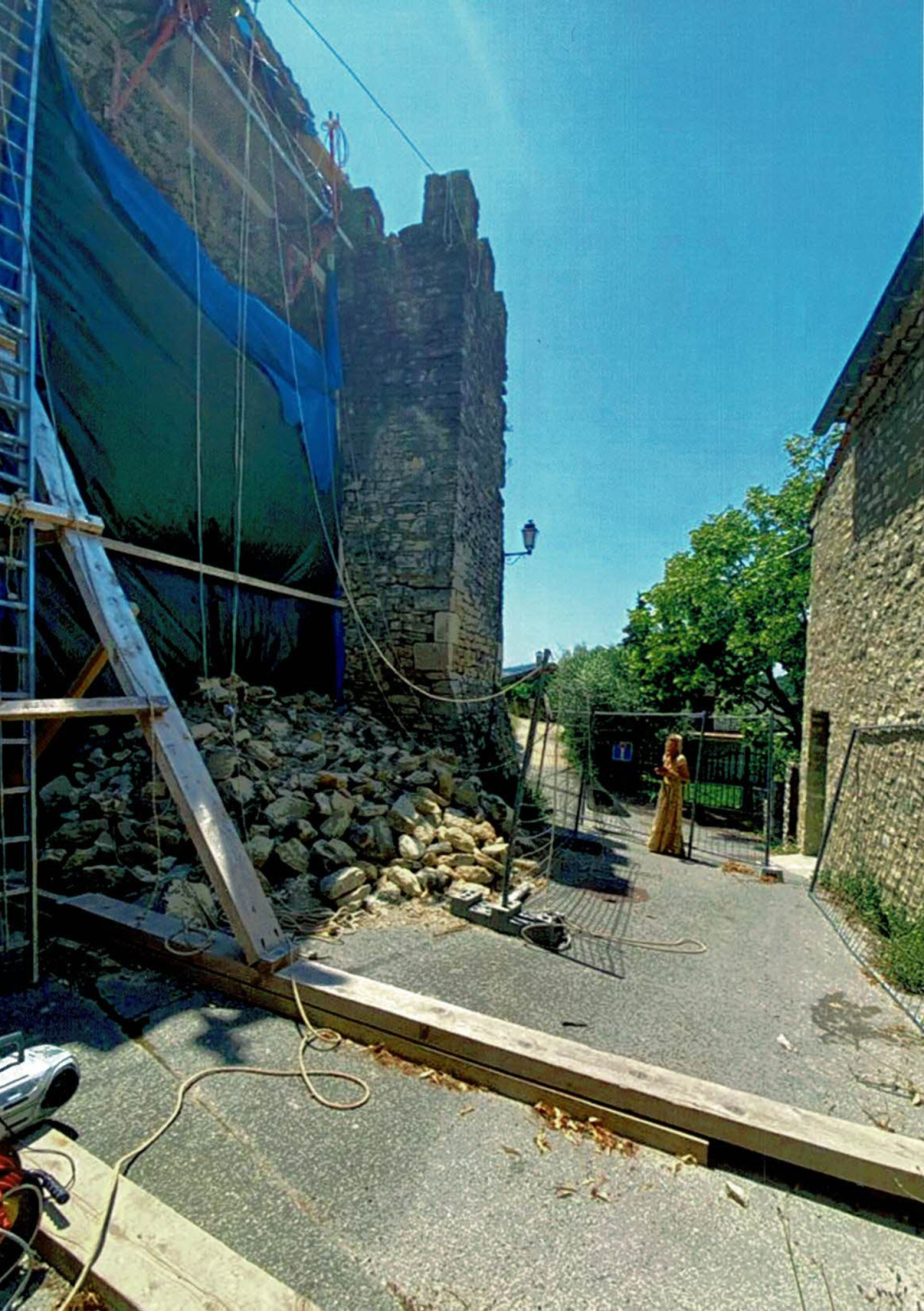 2023_Facchineri-et-fils_Faucon_entretien de remparts effondrés